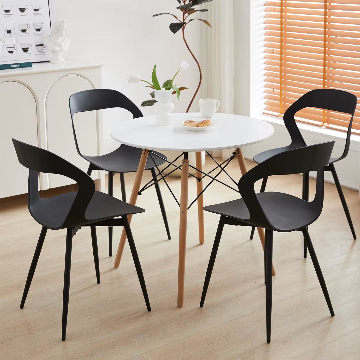 Set of 4 / 6 Scandinavia Dining Chairs for Dining Room Furniture Chair Nordic Designer Creative Household Backrest Chair